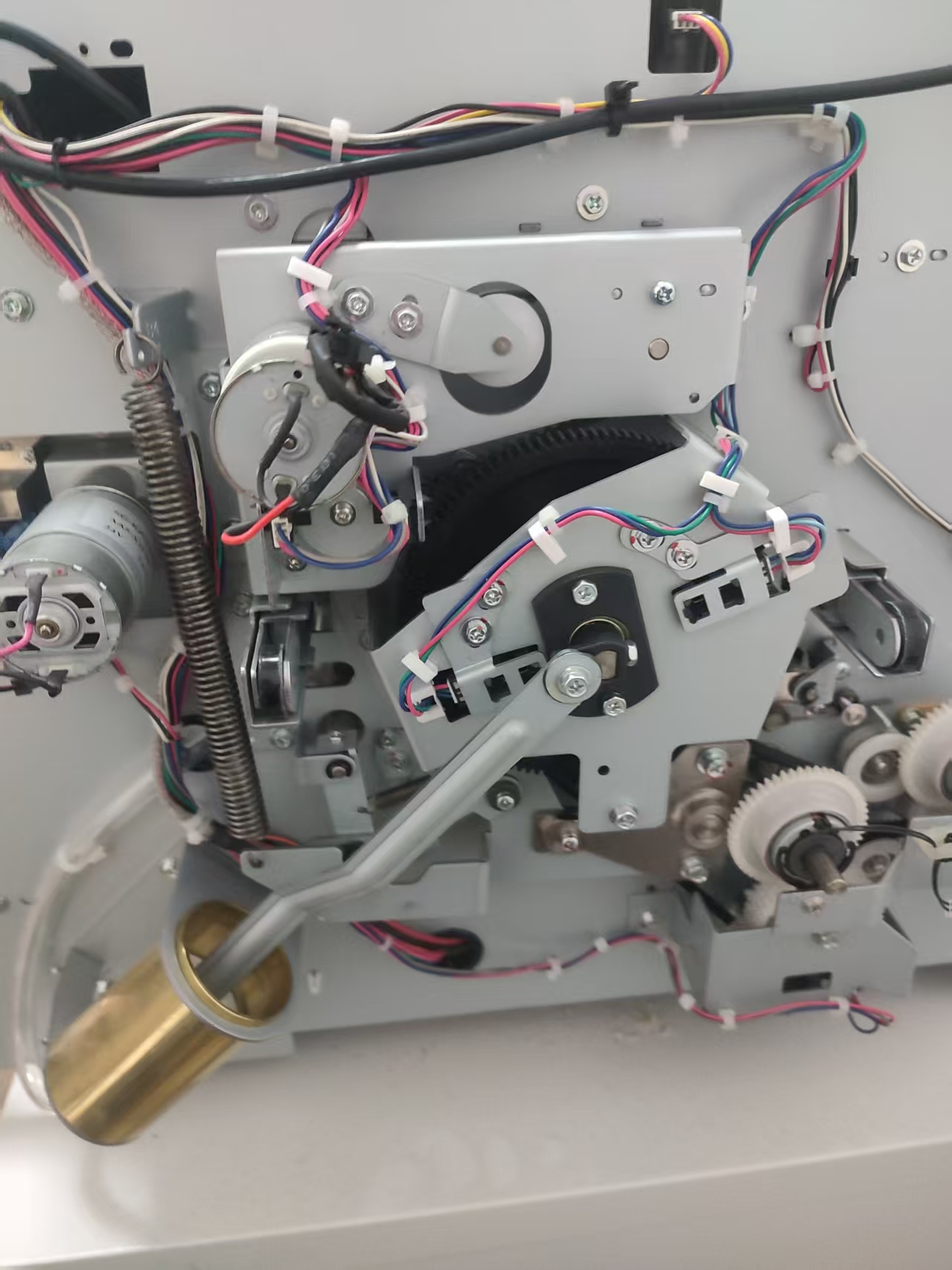 1760264801933789.jpg 243415.jpg