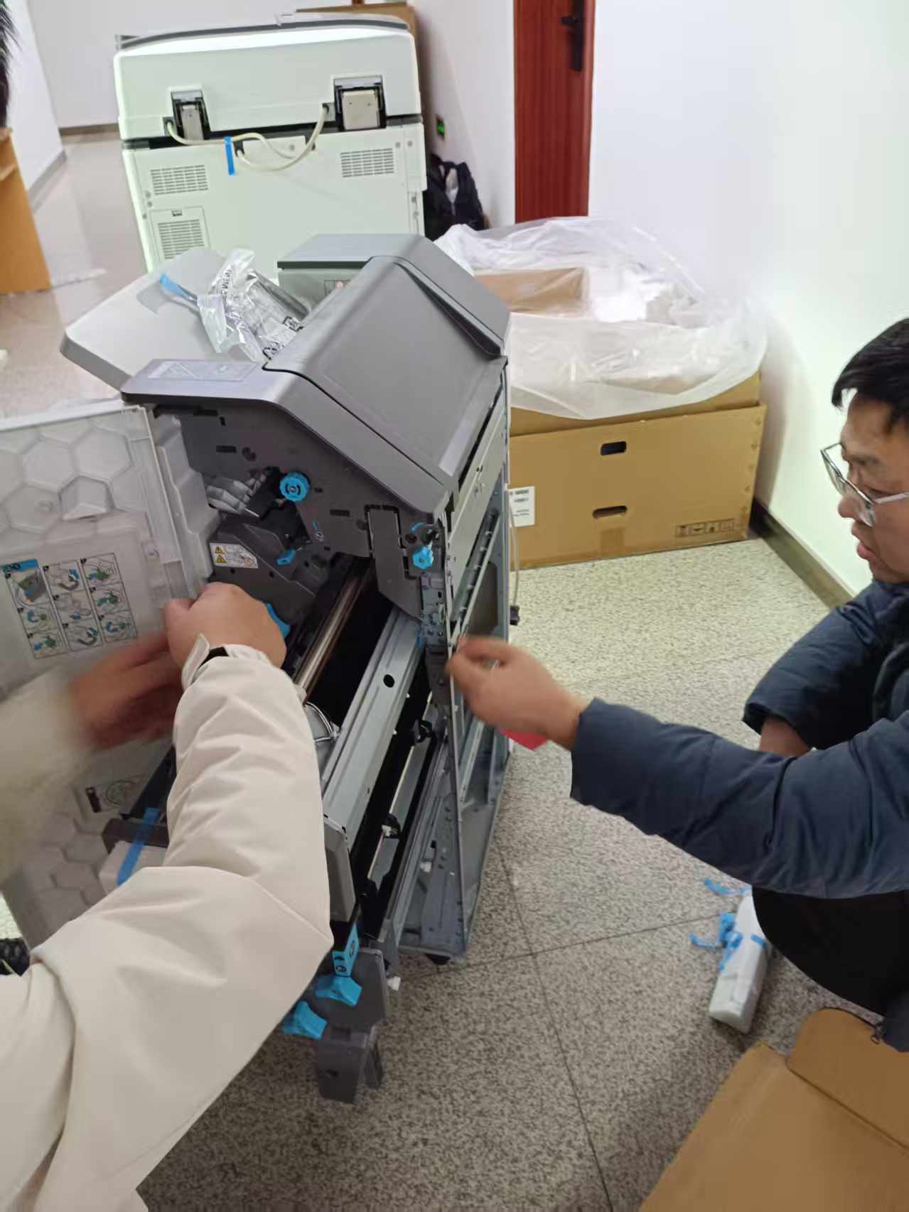 方正FR6260C安装装订器.jpg